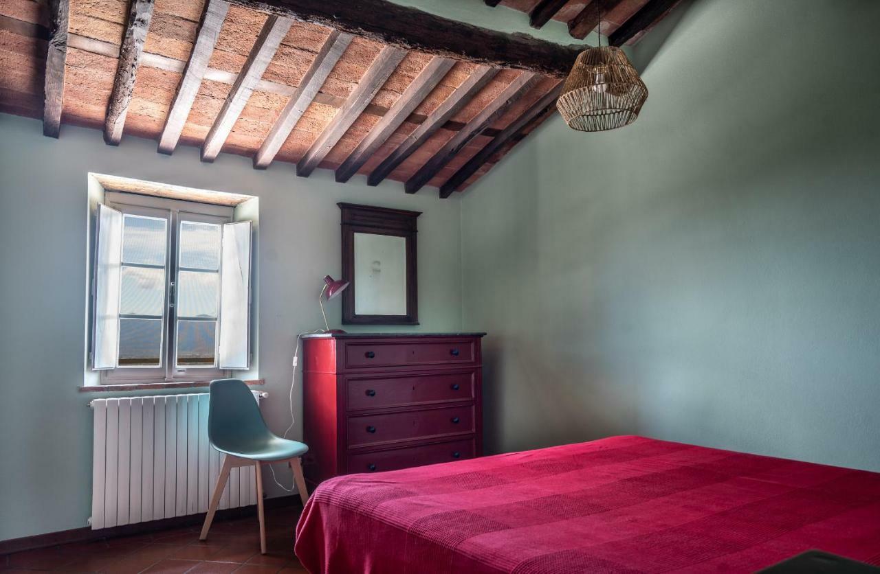 Accogliente Alloggio Con Vista E Piscina Lucca Exterior foto